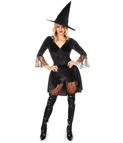 Why Tupsy Elvae Witch Costumes are the Hottest Trend this Halloween